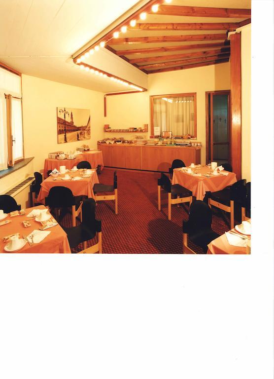 Hotel I Diamanti Garlasco Bagian luar foto