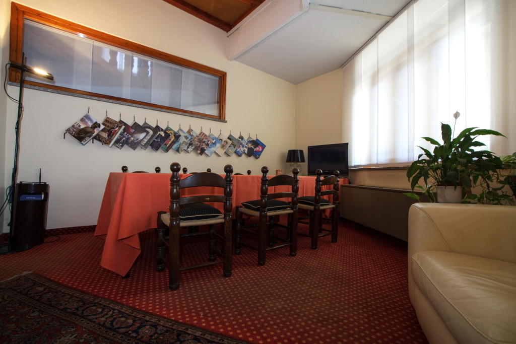 Hotel I Diamanti Garlasco Bagian luar foto