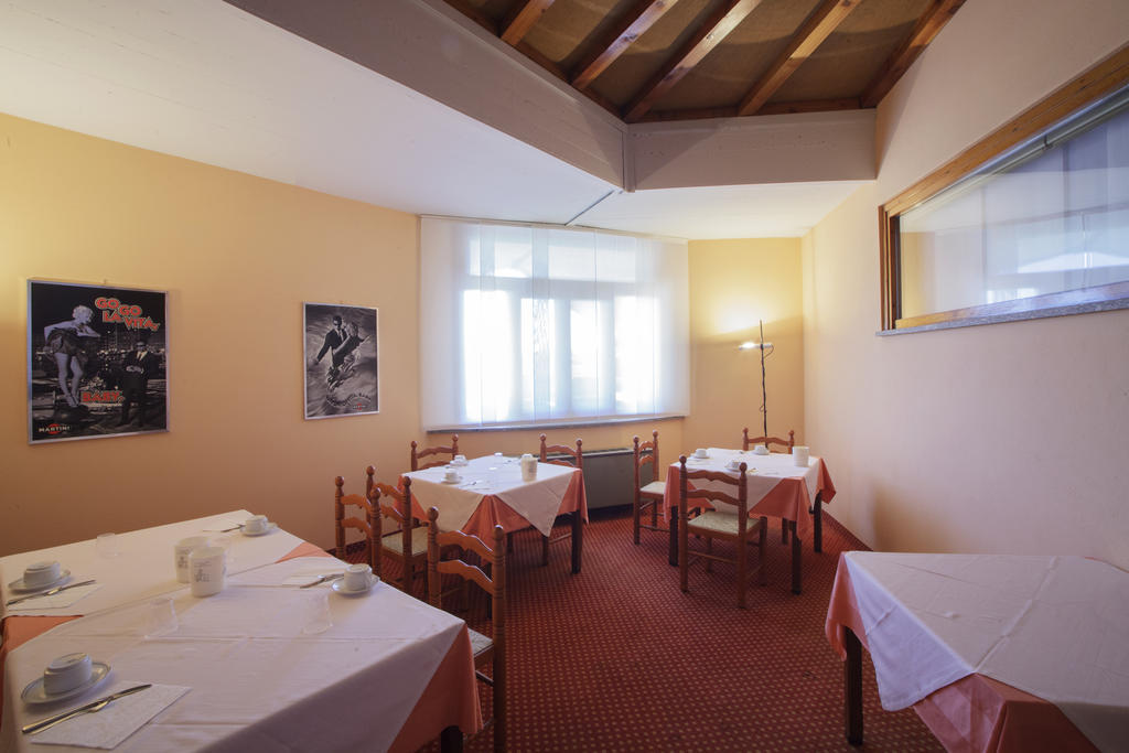 Hotel I Diamanti Garlasco Bagian luar foto